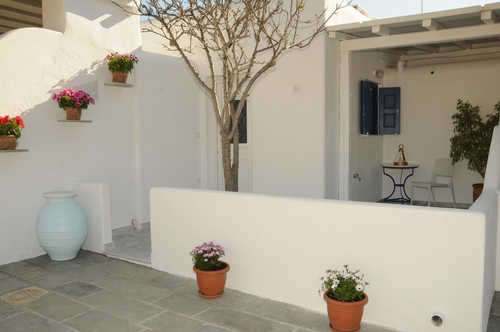 Flora'S Houses Mykonos Klouvas Екстер'єр фото